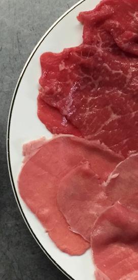 viande de boeuf coupée en lamelles pour carpaccio